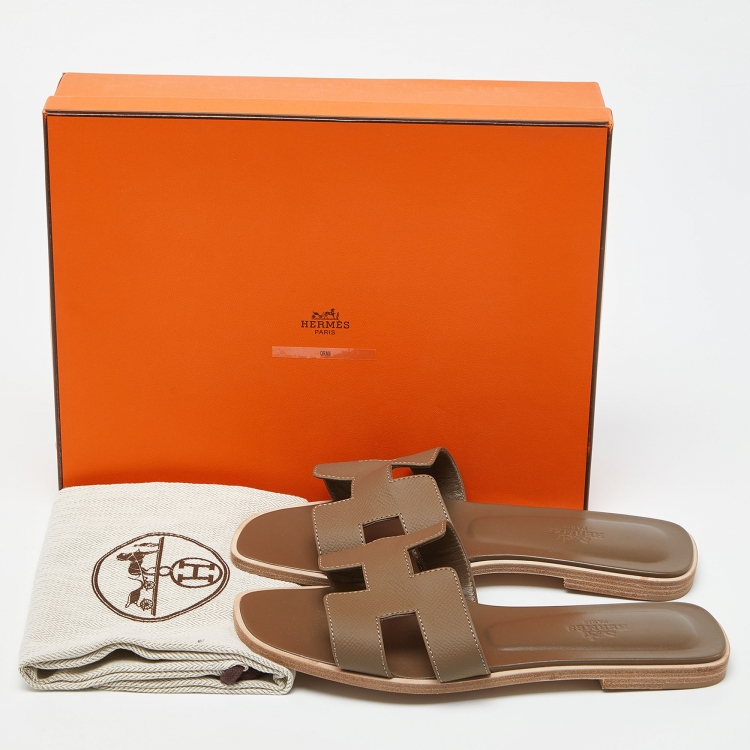 Pre Owned Hermes Grey Leather Oran Flat Slides Size 37
