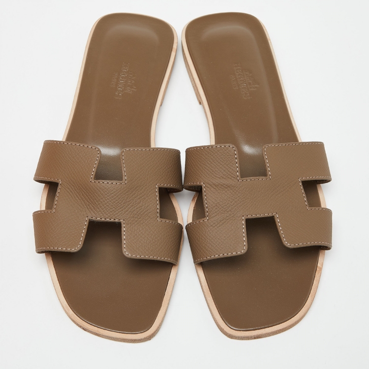 Pre Owned Hermes Grey Leather Oran Flat Slides Size 37