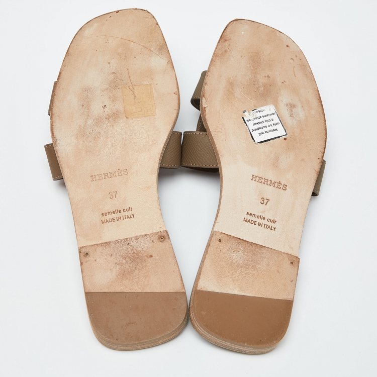 Pre Owned Hermes Grey Leather Oran Flat Slides Size 37