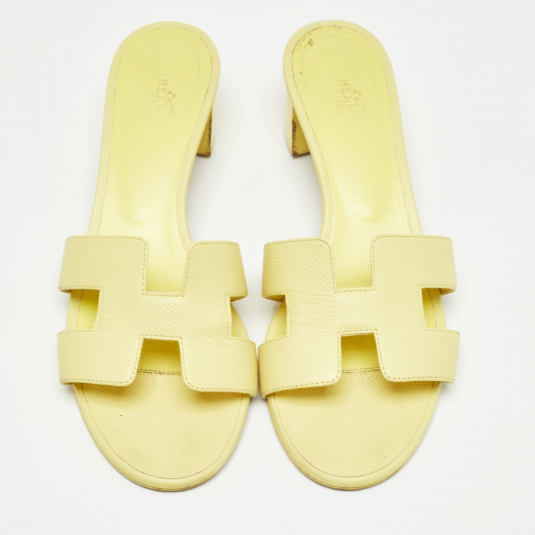 Pre Owned Hermes Yellow Leather Oasis Slide Sandals Size 39