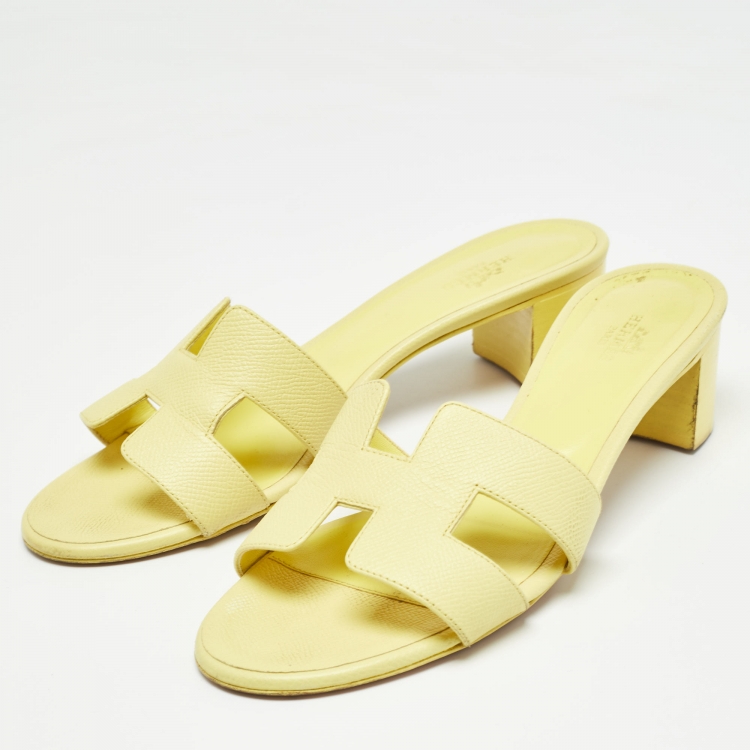 Pre Owned Hermes Yellow Leather Oasis Slide Sandals Size 39