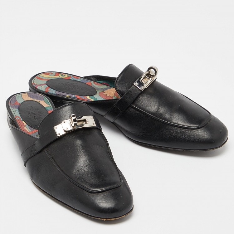 مملوكة مسبقًا Hermes Black Leather Oz Flat Mules Size 37