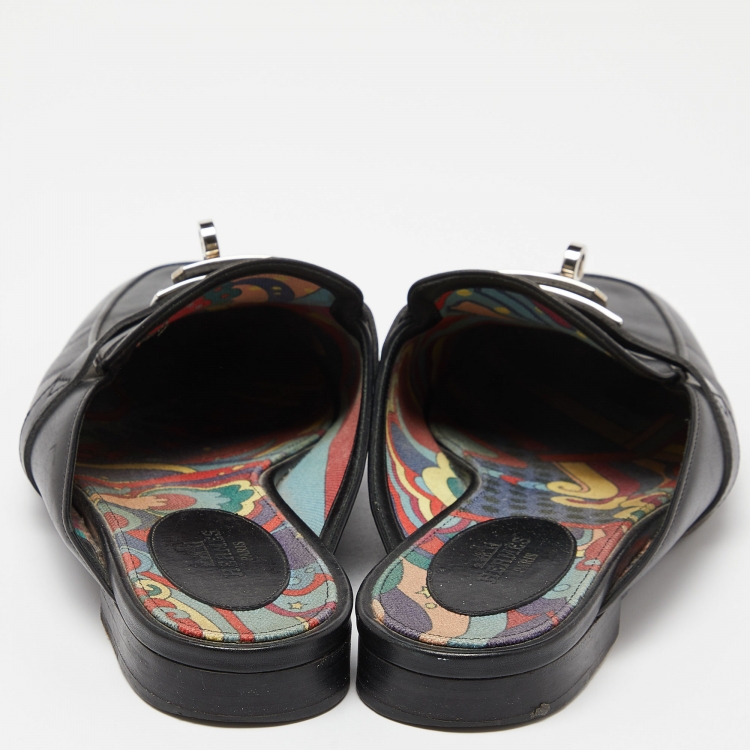 مملوكة مسبقًا Hermes Black Leather Oz Flat Mules Size 37