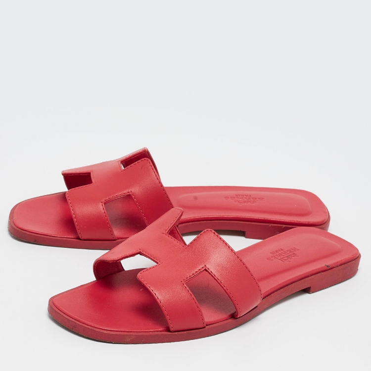 Pre Owned Hermès Pink Leather Oran Flat Slides Size 36
