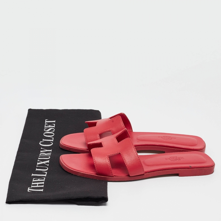 Pre Owned Hermès Pink Leather Oran Flat Slides Size 36