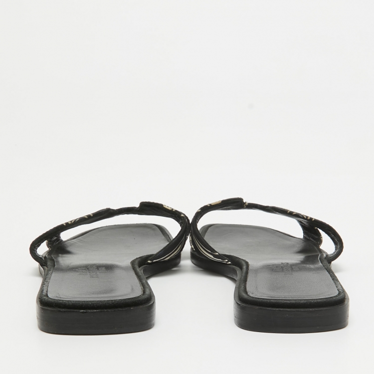 Pre Owned Hermes Black Printed Fabric Oran Flat Slides Size 35