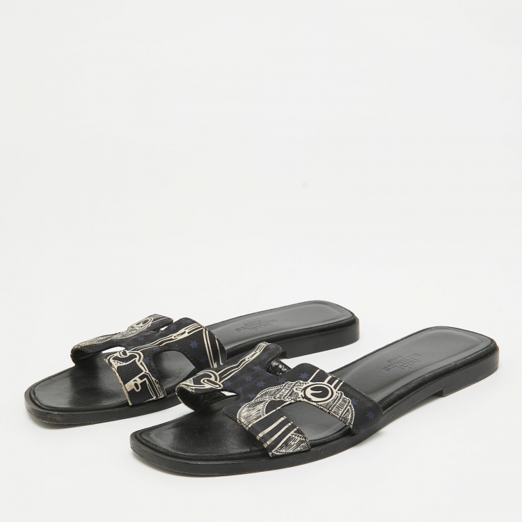 Pre Owned Hermes Black Printed Fabric Oran Flat Slides Size 35