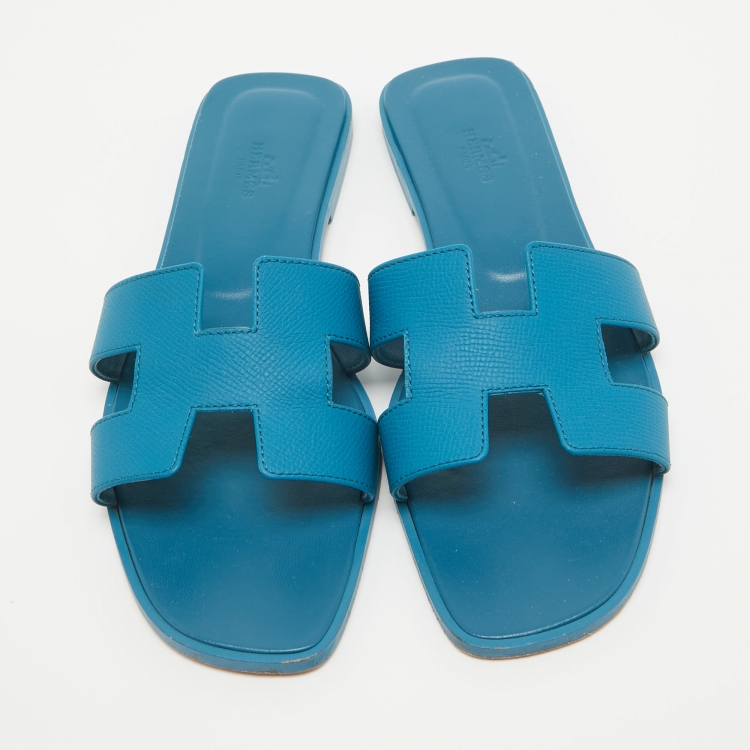 Pre Owned Hermes Blue Leather Oran Flat Slides Size 40
