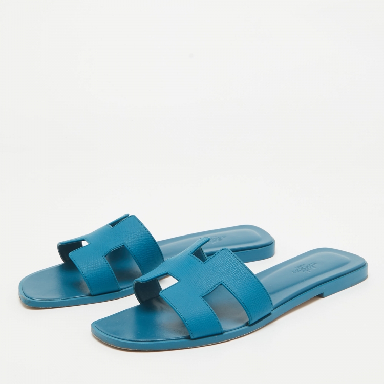 Pre Owned Hermes Blue Leather Oran Flat Slides Size 40