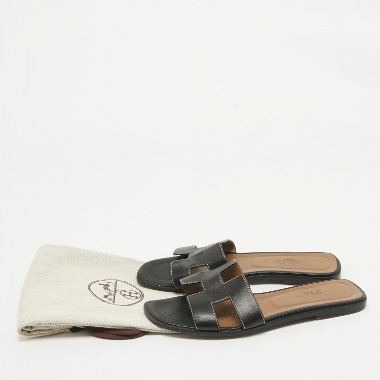 Pre Owned Hermes Black Leather Oran Flat Slides Size 40