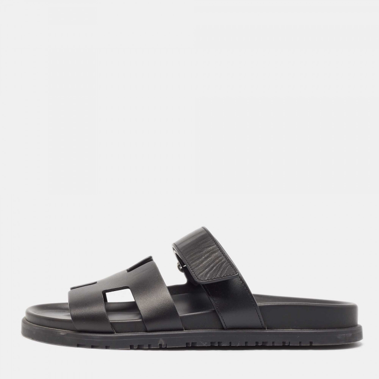مملوكة مسبقًا Hermes Black Leather Chypre Sandals Size 40