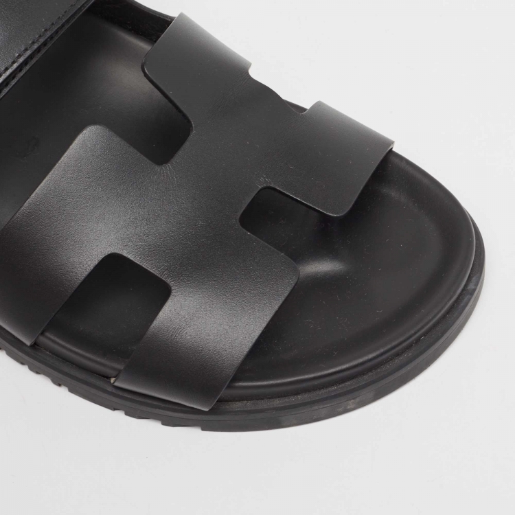 مملوكة مسبقًا Hermes Black Leather Chypre Sandals Size 40