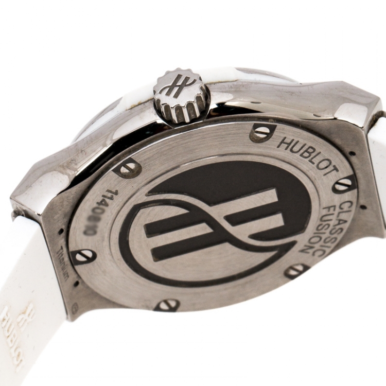 Pre Owned Hublot White Titanium and Stainless Steel Diamond Classic Fushion Women's Wristwatch 33 MM
