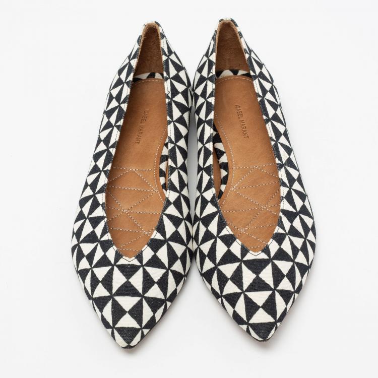 مملوكة مسبقًا Isabel Marant Monochrome Printed Canvas Pointed Toe Ballet Flats Size 38