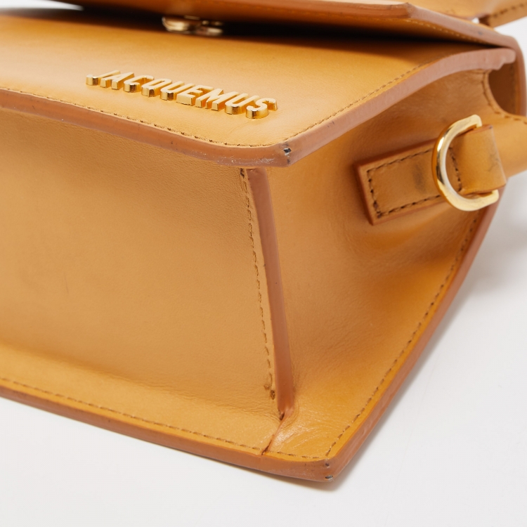 Pre Owned Jacquemus Tan Leather Le Chiquito Moyen Top Handle Bag