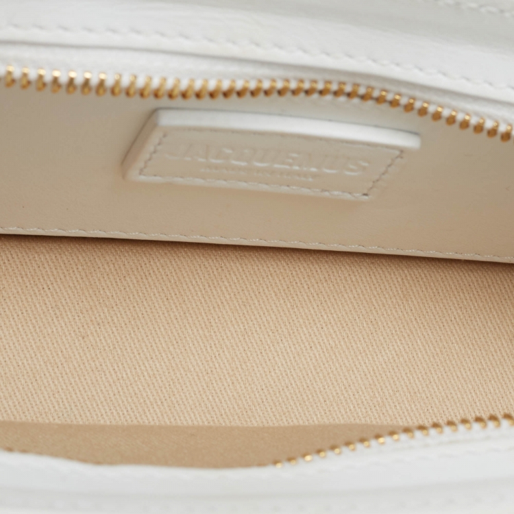 Pre Owned Jacquemus White Leather Le Ciuciu Shoulder Bag