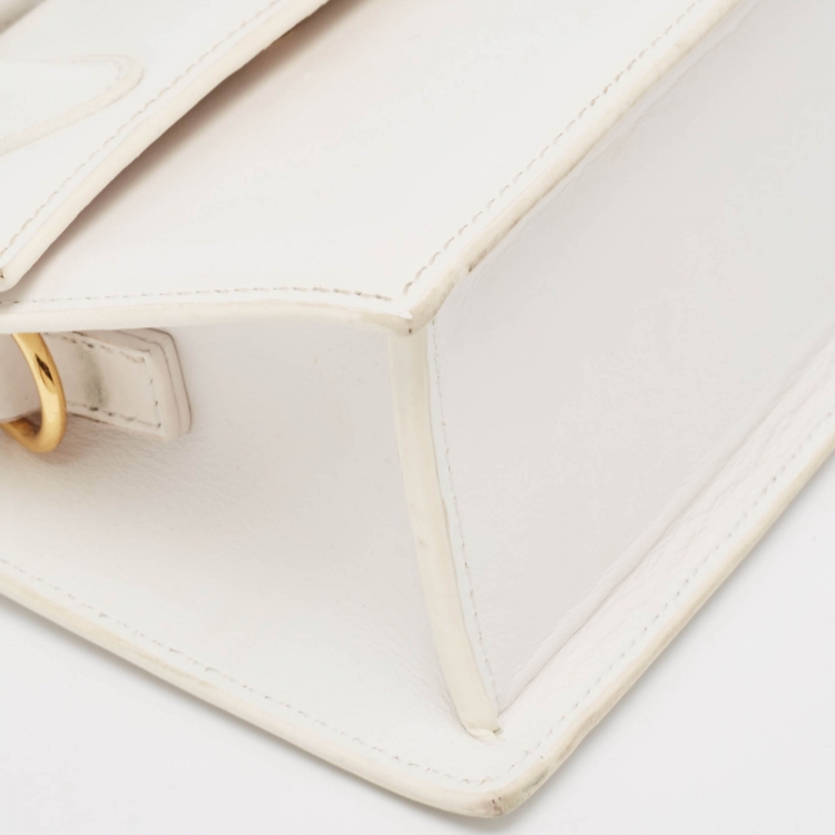 مملوكة مسبقًا Jacquemus White Leather Le Chiquito Noeud Top Handle Bag