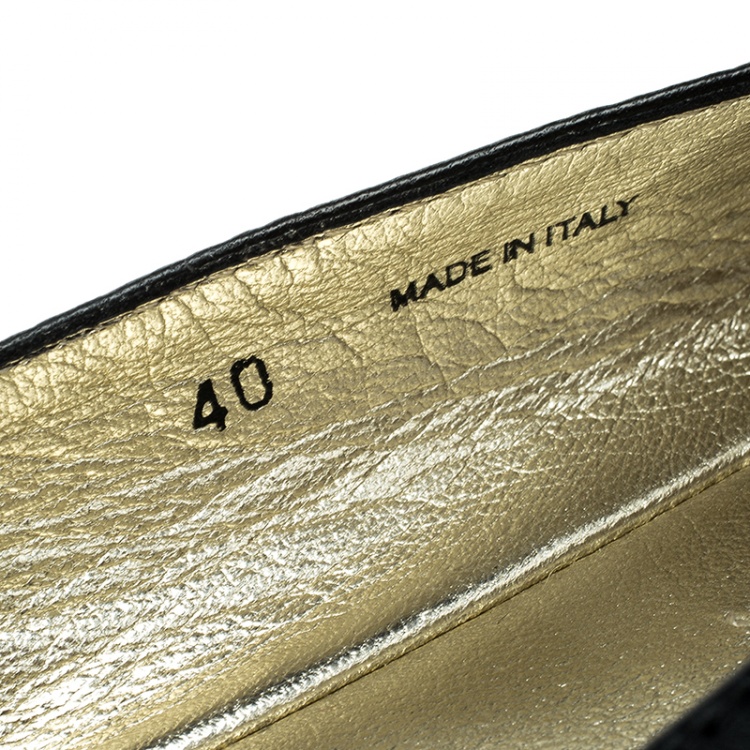مملوكة مسبقًا Jimmy Choo Black Leather Waine Embellished Cap Toe Ballet Flats Size 40