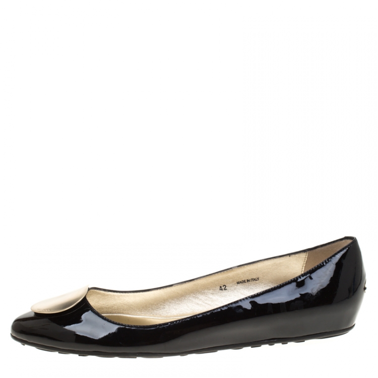 مملوكة مسبقًا Jimmy Choo Black Patent Leather Wray Flats Size 42
