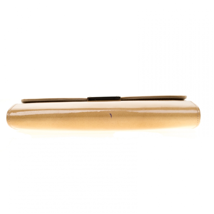 مملوكة مسبقًا Jimmy Choo Beige Patent Leather Riane Clutch