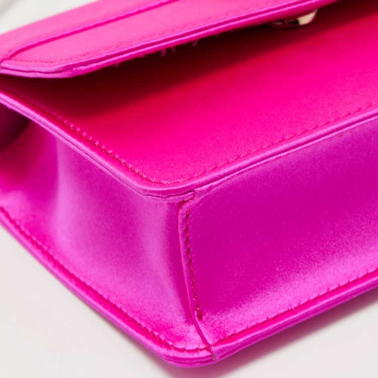 مملوكة مسبقًا Jimmy Choo Fuchsia Satin Varenne Quad Shoulder Bag