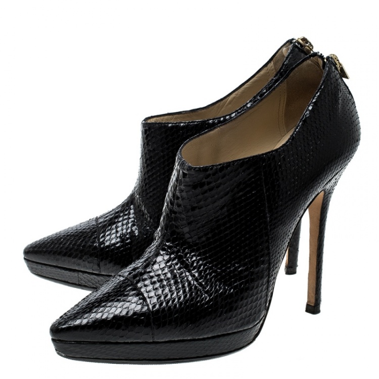 مملوكة مسبقًا Jimmy Choo Black Snakeskin Leather Platform Booties Size 37