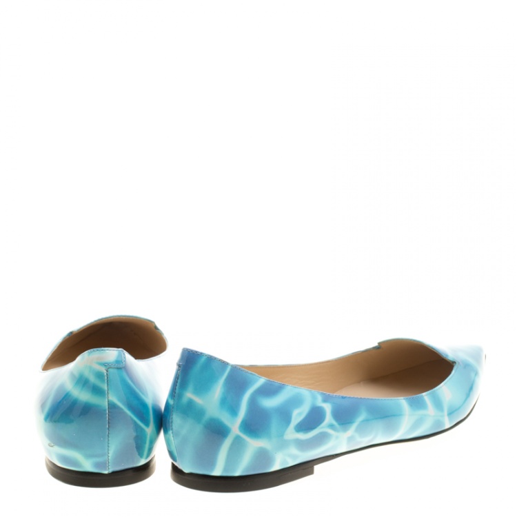 مملوكة مسبقًا Jimmy Choo Turquoise Swimming Pool Print Patent Leather Attila Ballet Flats Size 37.5