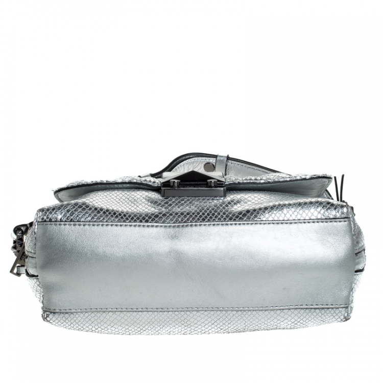 Pre Owned Karl Lagerfeld Metallic Silver Quilted Leather Flap Shoulder Bag