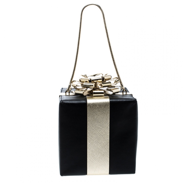 مملوكة مسبقًا Kate Spade Black/Gold Leather Steal The Spotlight Square Gift Box Clutch    