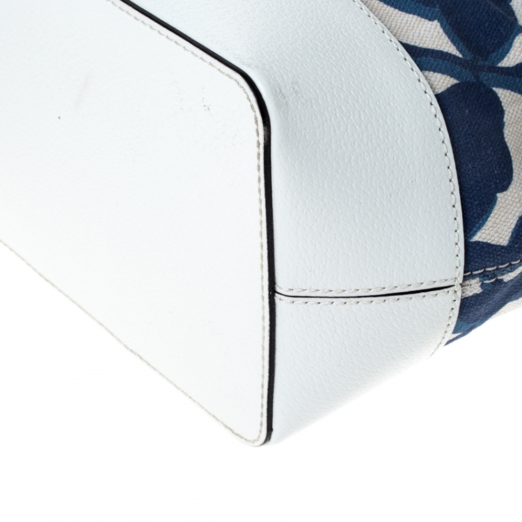 مملوكة مسبقًا Kate Spade White/Blue Canvas and Leather Wellesley Hyacinth Leaves Harmony Tote