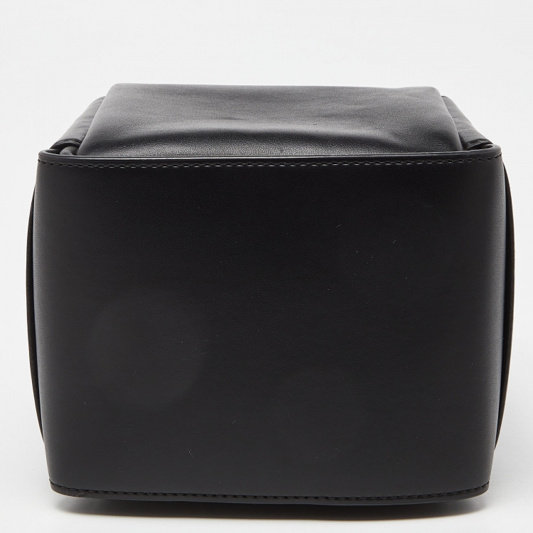 Pre Owned Kenzo Black Leather Crossbody Bag