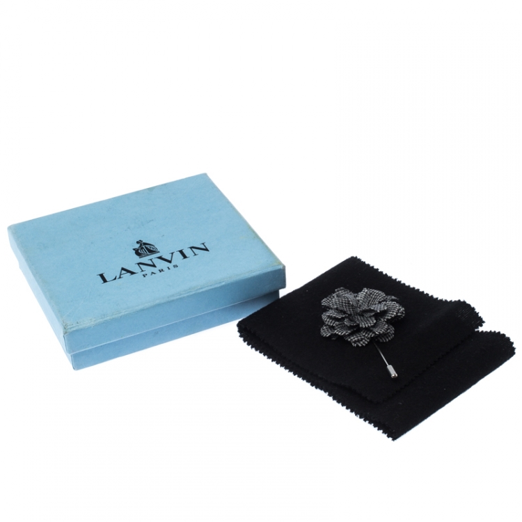 Pre Owned Lanvin Check Flower Wool Woven Silver Tone Stick Pin Brooch