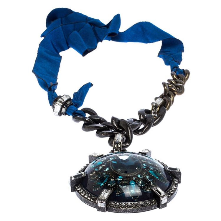 مملوكة مسبقًا Lanvin Two Tone Chain Crystal Embellished Cabochon Pendant Ribbon Necklace