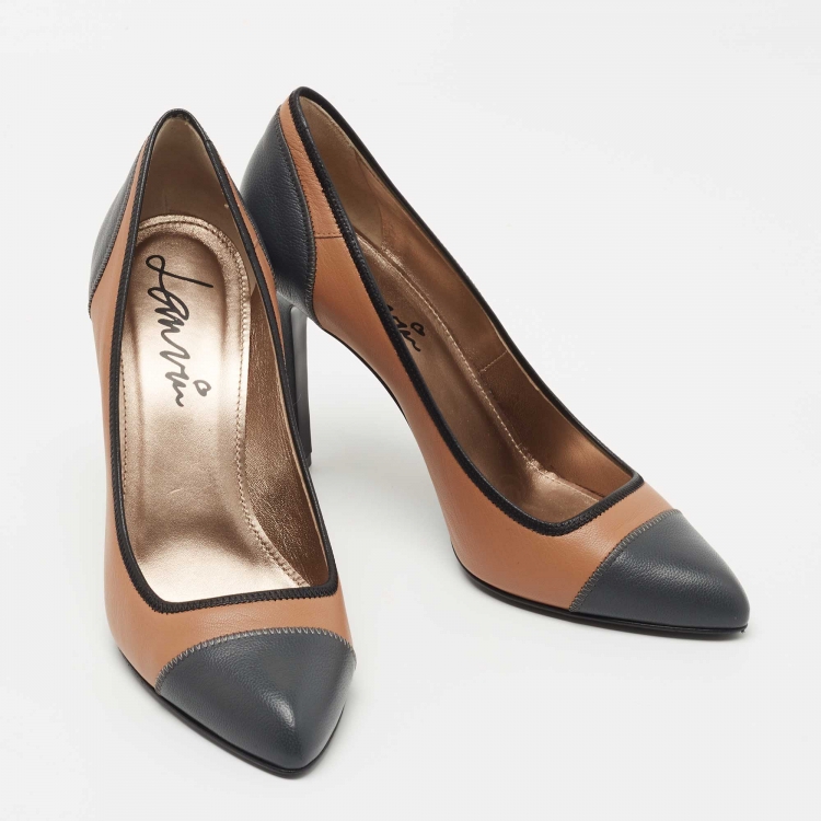 Pre Owned Lanvin Beige/Blue Leather Pointed Toe Pumps Size 40