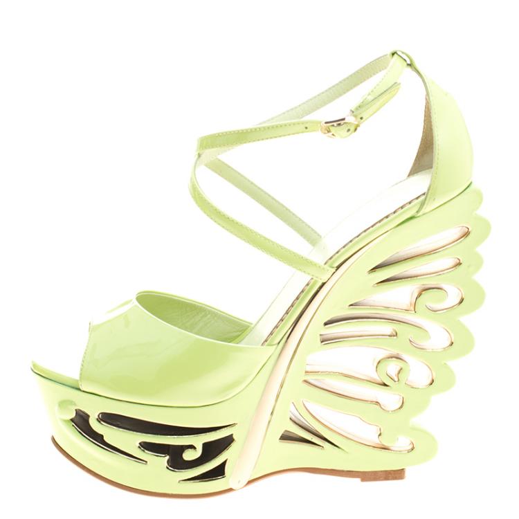 Pre Owned Le Silla Pistachio Green Patent Leather Butterfly Wedge Sandals Size 38