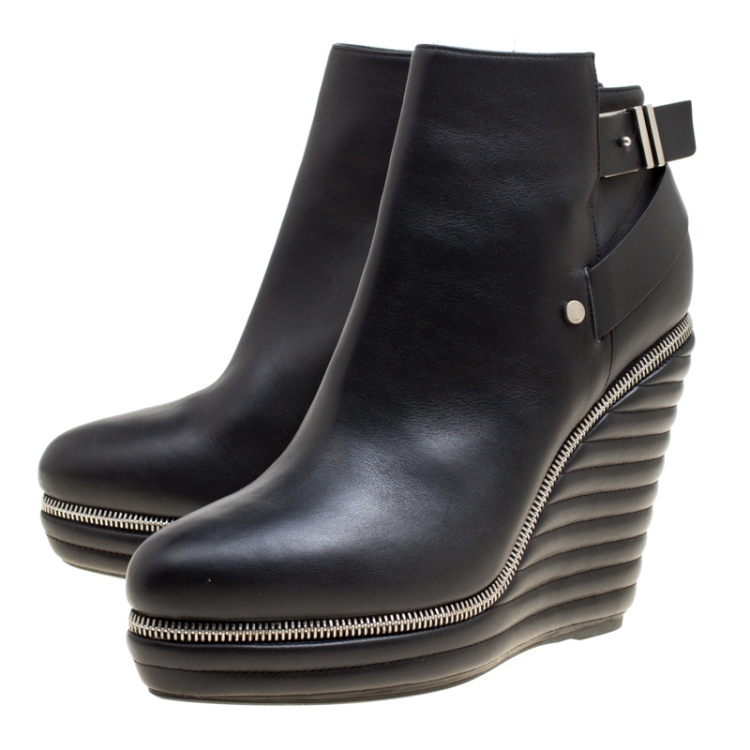 مملوكة مسبقًا Enio Silla For Le Silla Black Leather Quilted Wedge Ankle Boots Size 40