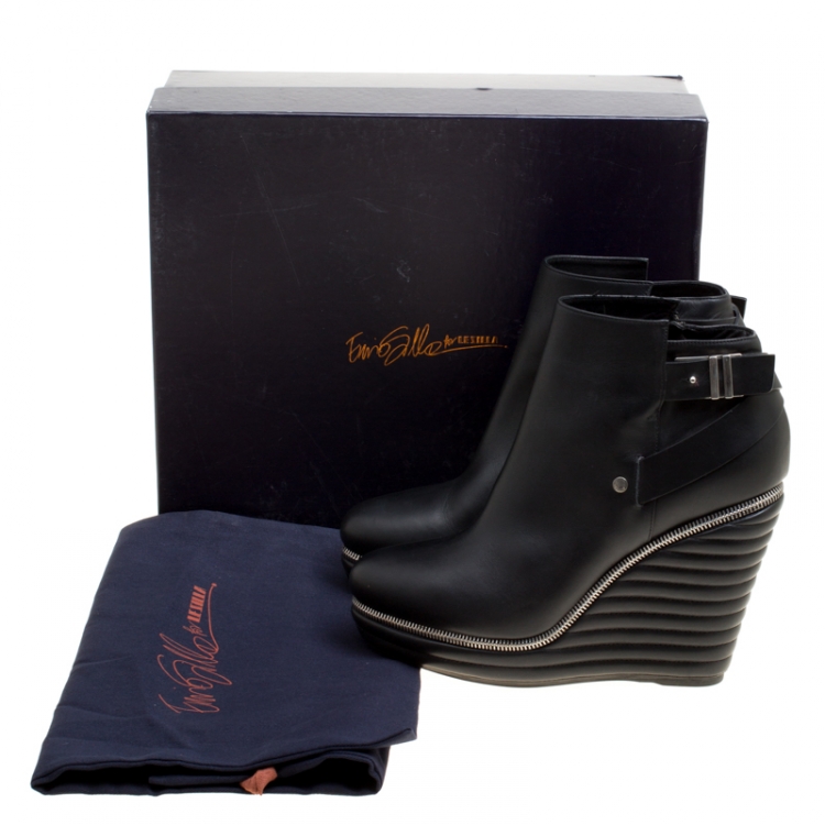 مملوكة مسبقًا Enio Silla For Le Silla Black Leather Quilted Wedge Ankle Boots Size 40