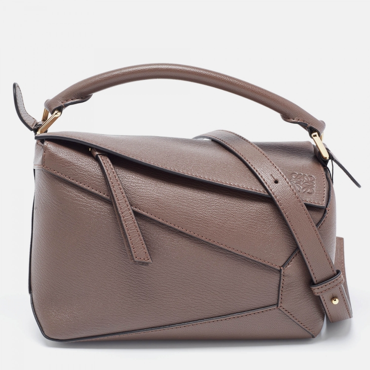 Luxury bag straps for women - LOEWE