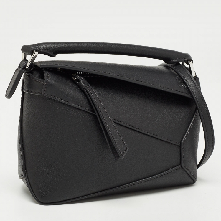 Pre Owned Loewe Black Leather Mini Puzzle Shoulder Bag