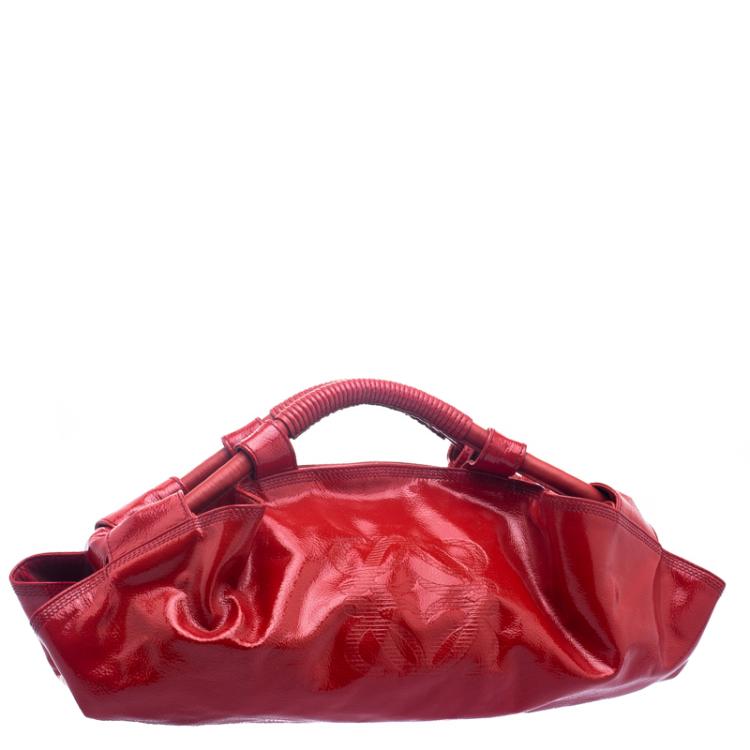 مملوكة مسبقًا Loewe Red Patent Leather Aire Hobo