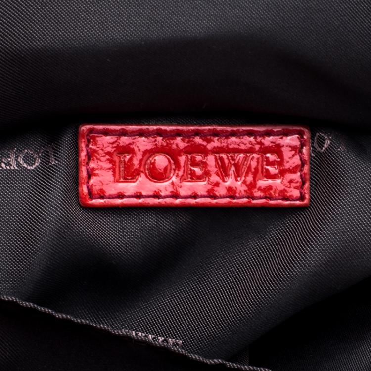 مملوكة مسبقًا Loewe Red Patent Leather Aire Hobo