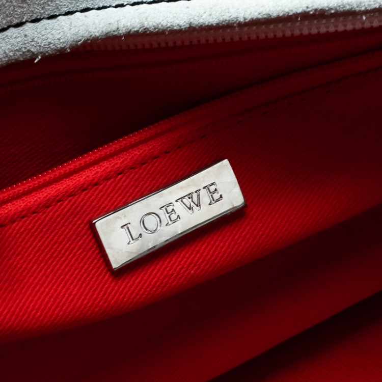 Pre Owned Loewe White Suede and Leather Amazona 36 Tote