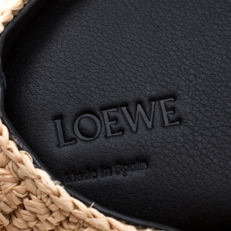 Pre Owned Loewe Beige Raffia Bunny Mini Crossbody Bag
