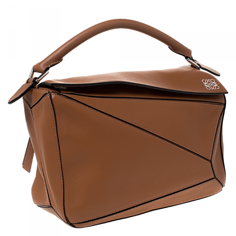 مملوكة مسبقًا Loewe Tan Leather Medium Puzzle Shoulder Bag