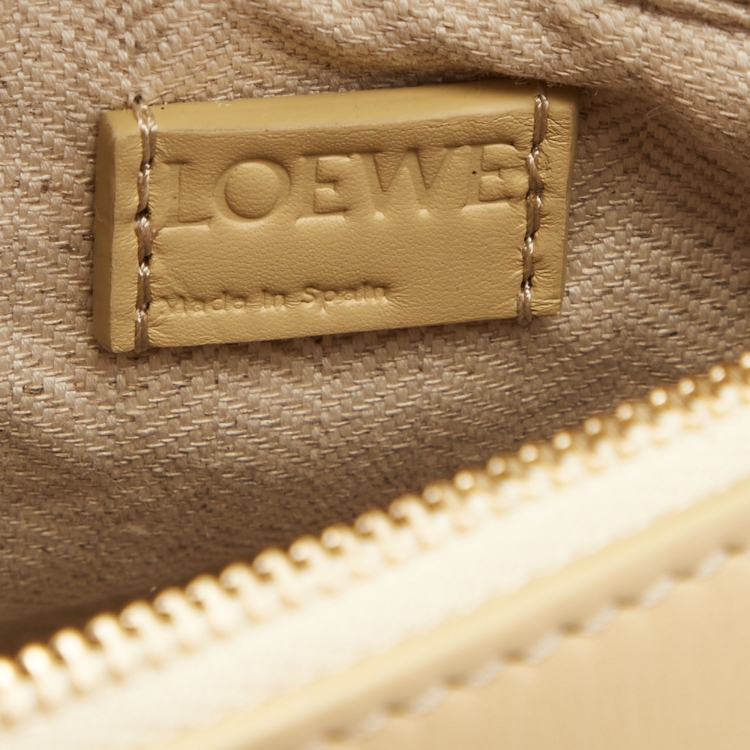 Pre Owned Loewe Cream Leather Mini Puzzle Top Handle Bag