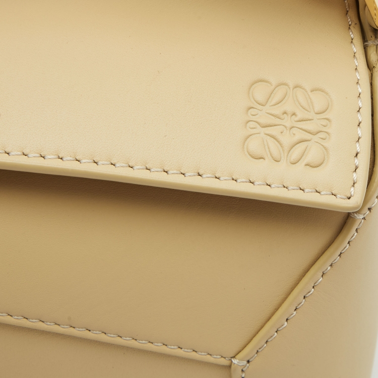 Pre Owned Loewe Cream Leather Mini Puzzle Top Handle Bag