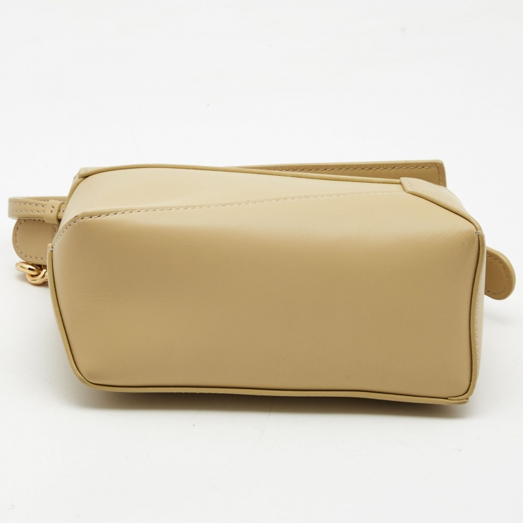 Pre Owned Loewe Cream Leather Mini Puzzle Top Handle Bag