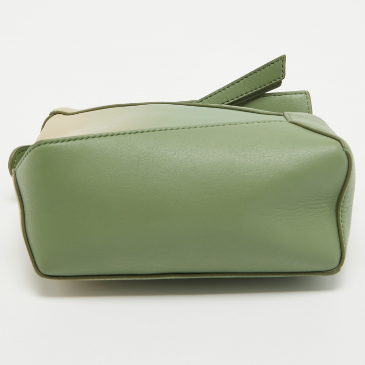 Pre Owned Loewe Pastel Green Leather Mini Degrade Puzzle Shoulder Bag
