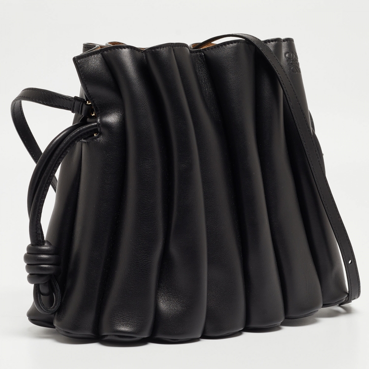 Pre Owned Loewe Black Leather Flamenco Knot Shoulder Bag
