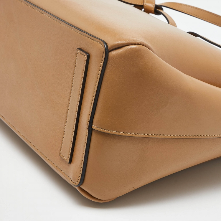 Pre Owned Loewe Beige Leather Lazo Tote